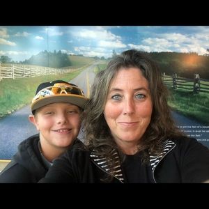 Meet your Posher, Joi